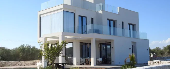 Покупка недвижимости в Испании — жилые дома в Барселоне